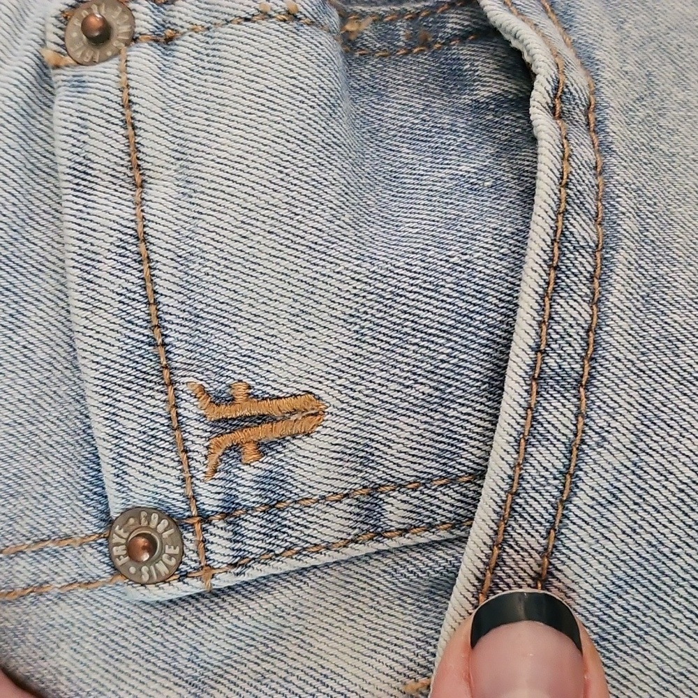 Frye Light Wash Jeans - Picture 4 of 11